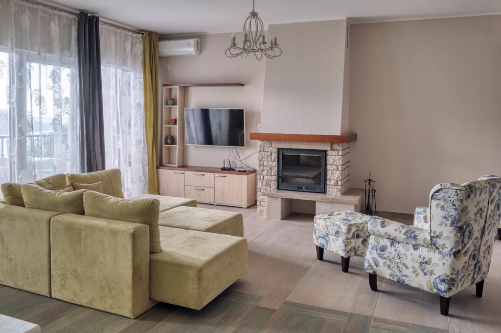 Image of Apartment - 2 Bedrooms - 2 Bathrooms for Sale in Herceg-Novi-Kumbor-Montenegro, Image 1